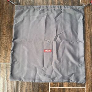 Tumi large dust grey dust bag